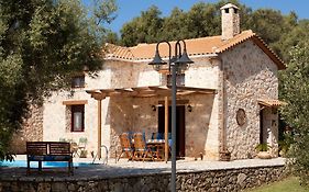 Aelia Villa